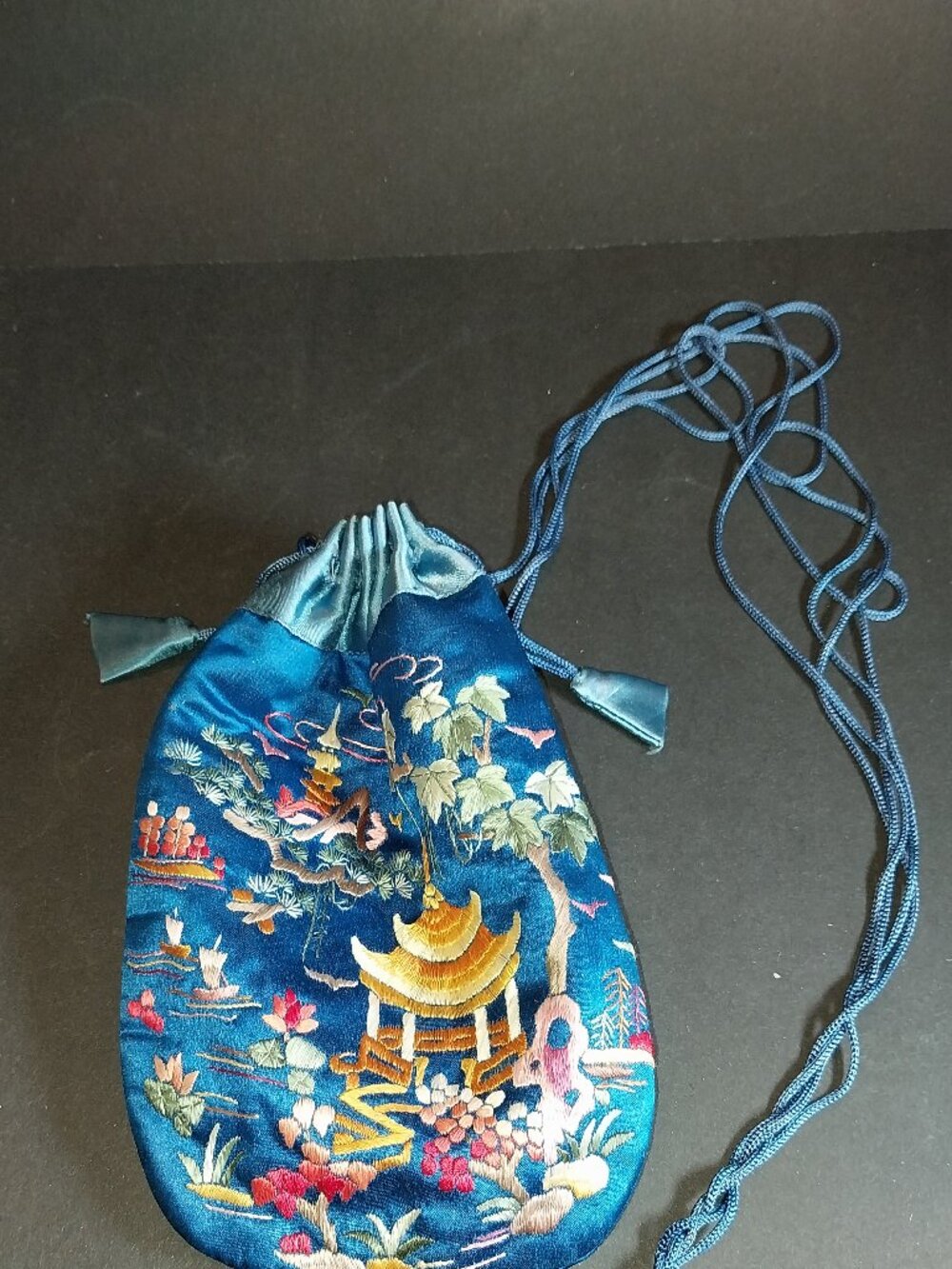 Chinese embroidered drawstring Pouch/Bag